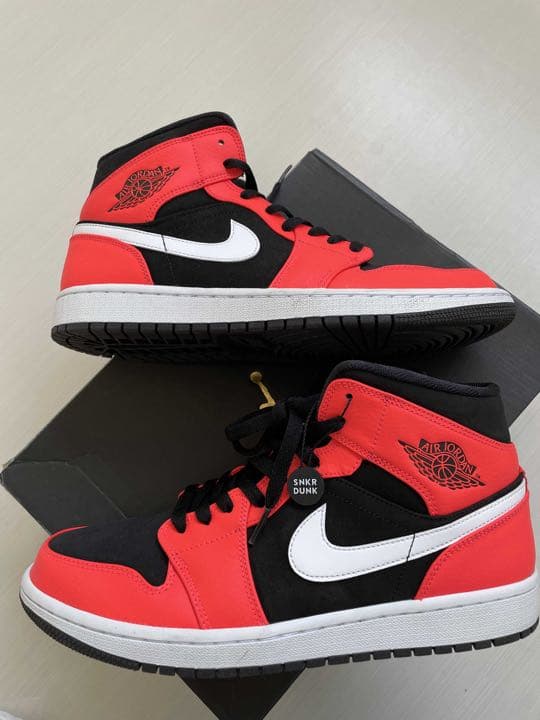 NIKE ナイキ エアジョーダン1 ミッド インフラレッド