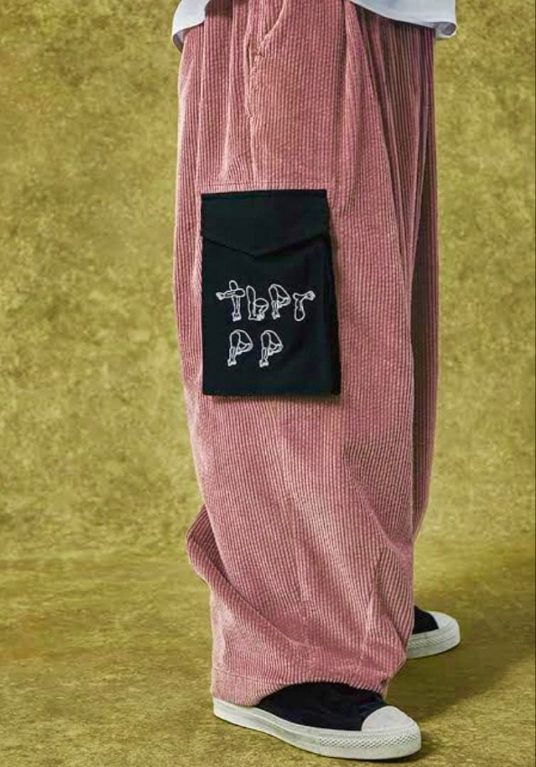 タイトブースプロダクション　コーデュロイカーゴパンツ