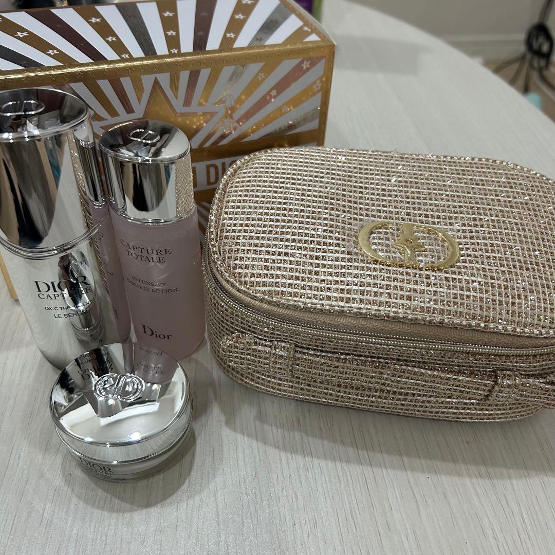 Dior Capture Totale クリスマスコフレ 2025