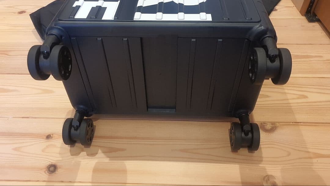 新品未使用 即完売品PEARLY GATES キャリーケース