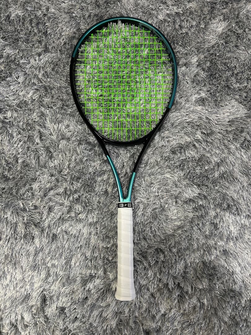 ラケット(硬式用) Gravity tour98