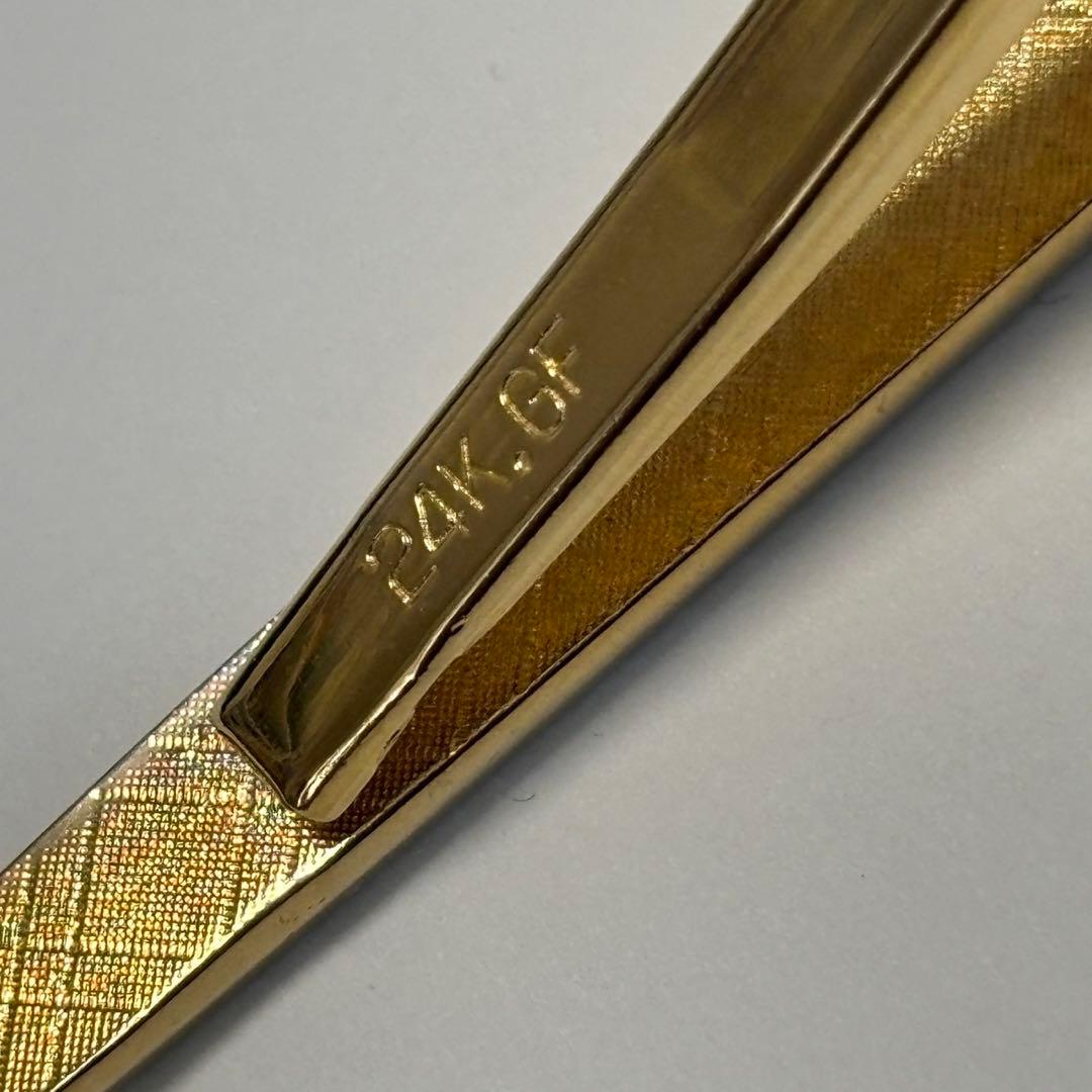 シャネル　24K GFネクタイピン チェーン付き