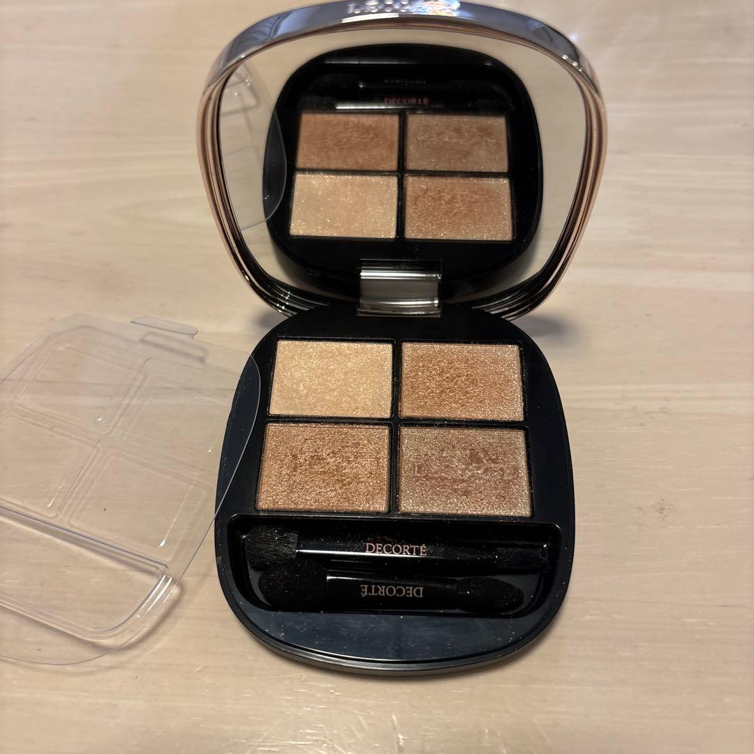 コスメデコルテ　スキンシャドウ デザイニングパレット09