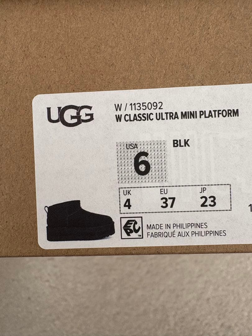 UGG クラッシックウルトラミニCLASSICULTRAMINIPLATFORM