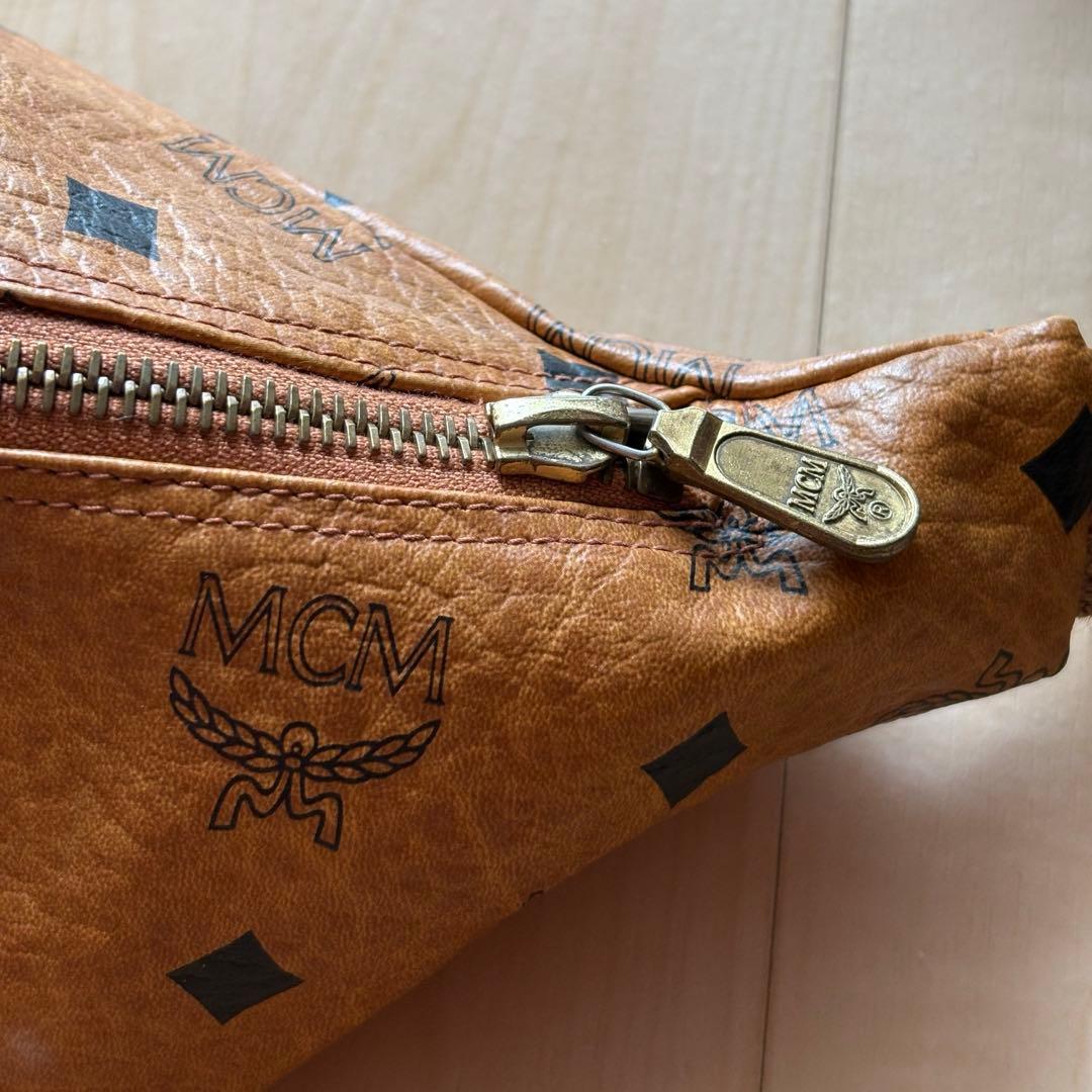 【美品】エムシーエム　ウエストポーチ