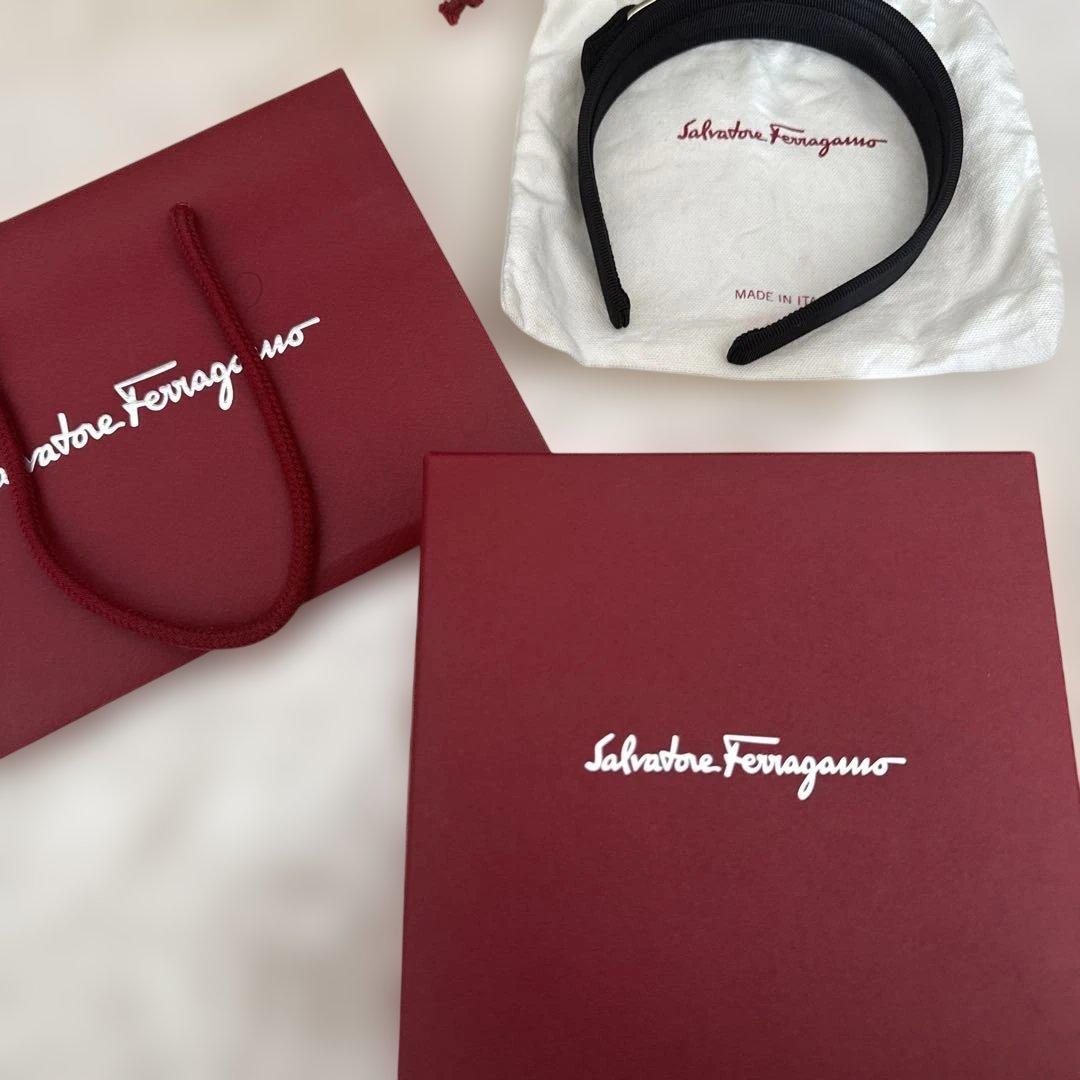 Salvatore Ferragamo フェラガモ カチューシャ ブラック