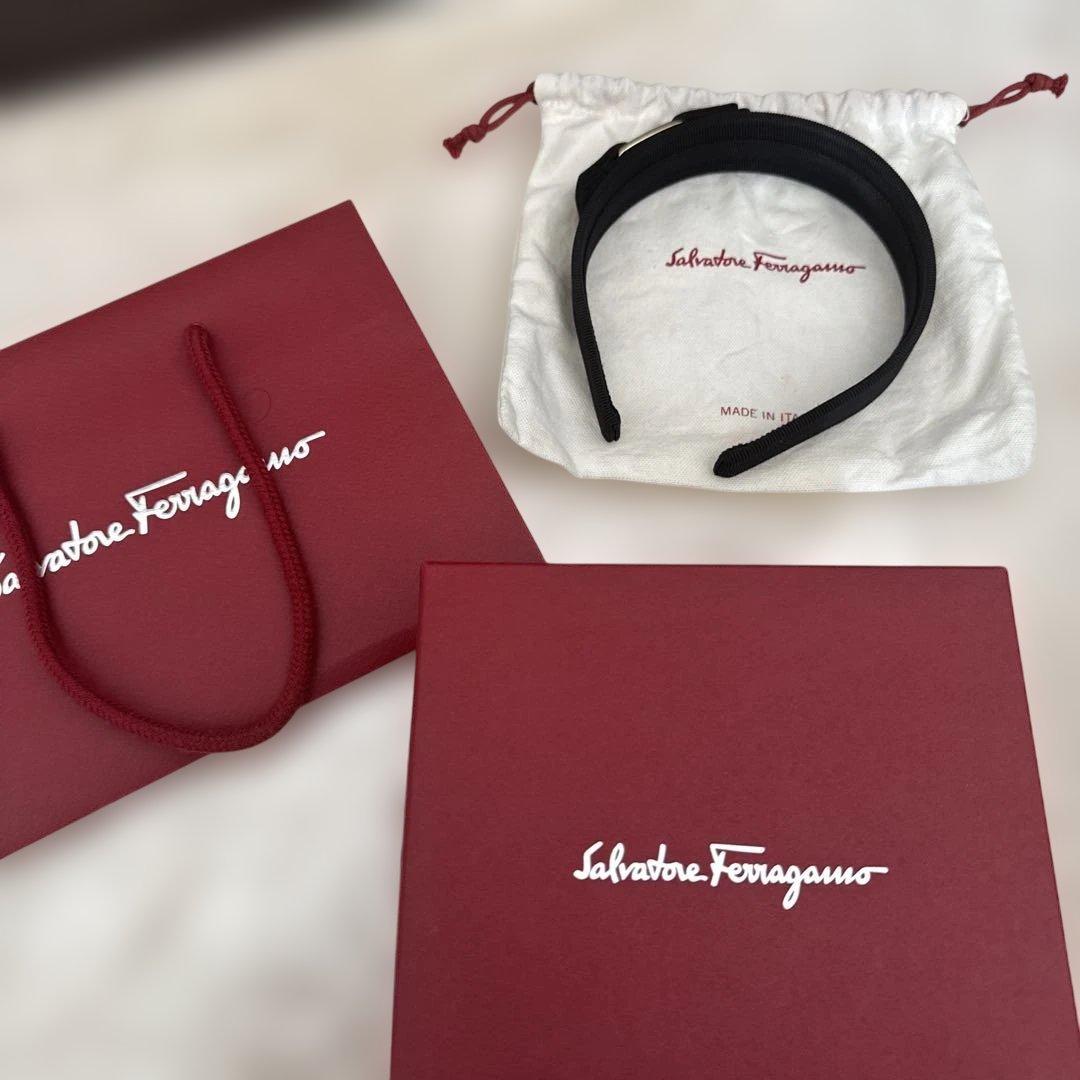 Salvatore Ferragamo フェラガモ カチューシャ ブラック