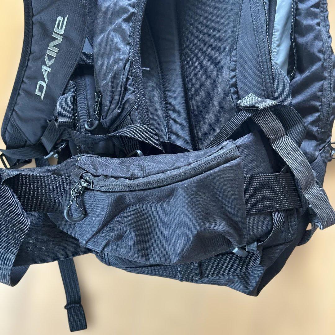 DAKINE POACHER 36 ブラック バックパック