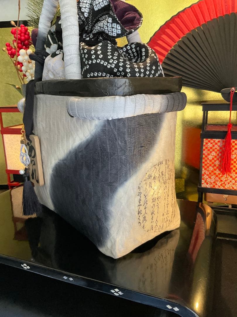 一閑張り　一閑張りバッグ　古文書　和紙　花絵柄　着物　京友禅　正絹　墨波紋様