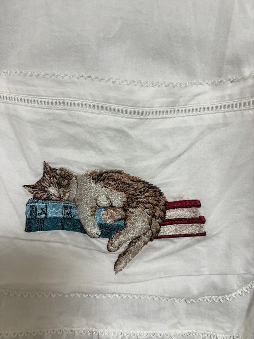 ピンクハウス　書斎の猫たち　ブラウス