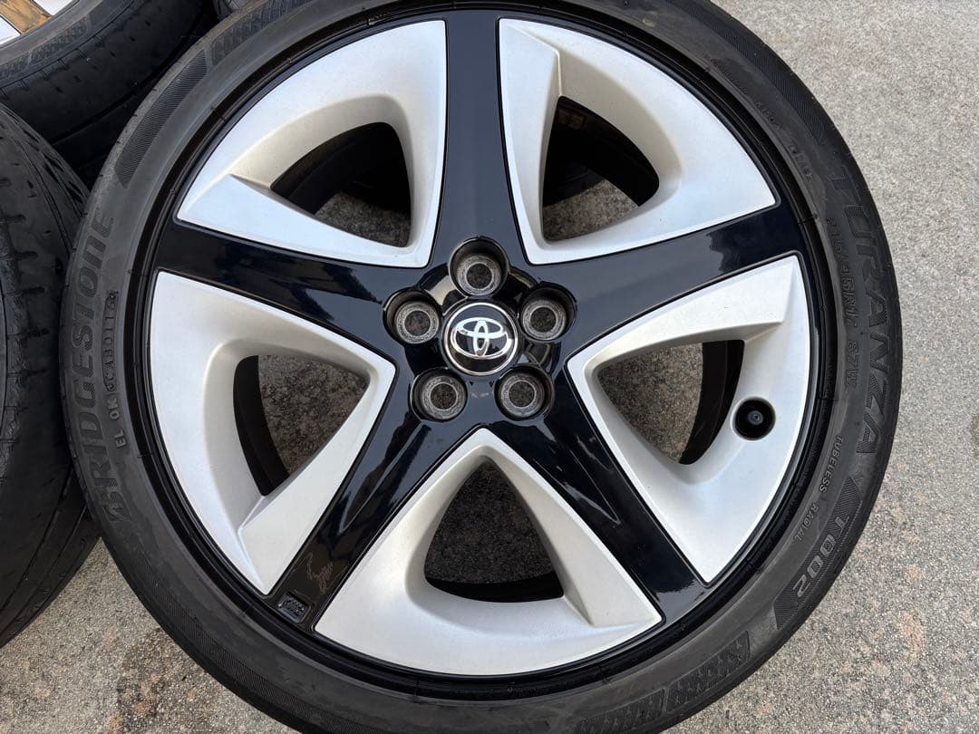 トヨタ 50プリウス純正ツーリング　S17インチ タイヤホイールセット