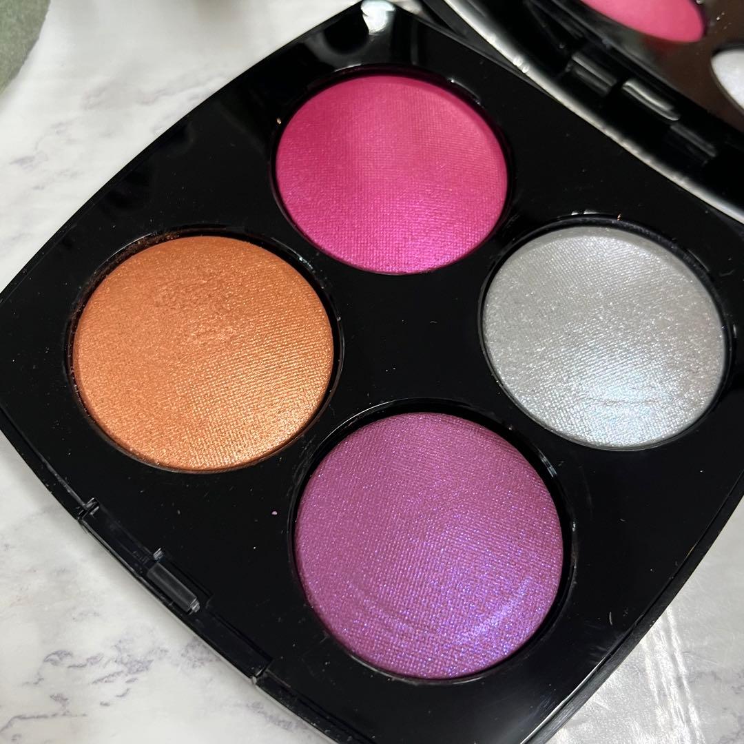 CHANEL エンチャンテッド　ナイト　アイシャドウ／チークカラー