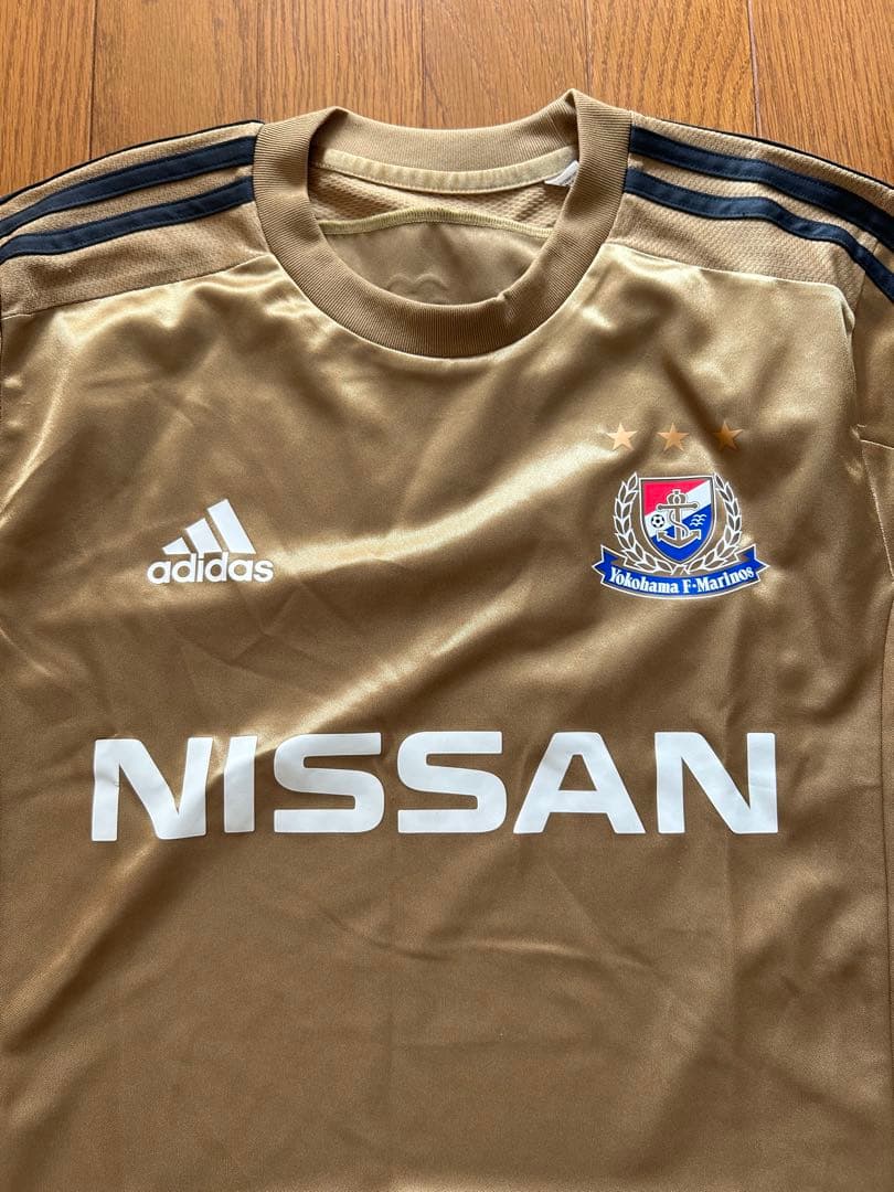 横浜F・マリノス ゴールド　シャツ adidas