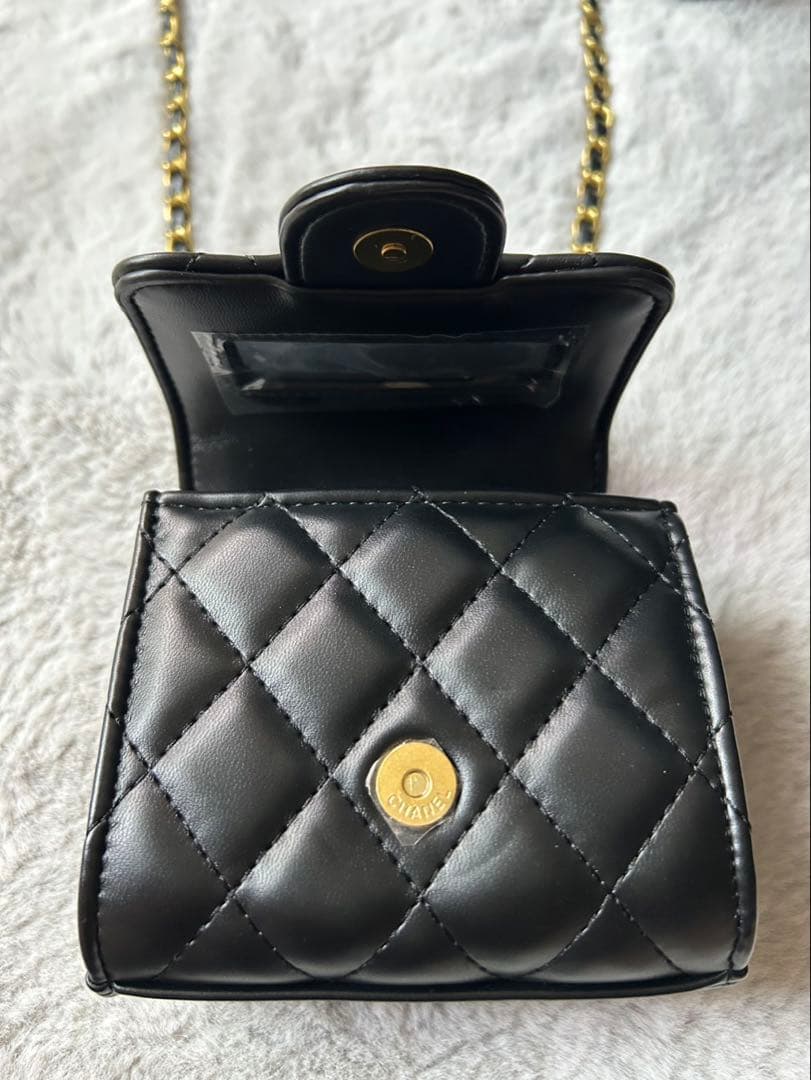 CHANEL ノベルティ ミニショルダーバッグ ミラー付き