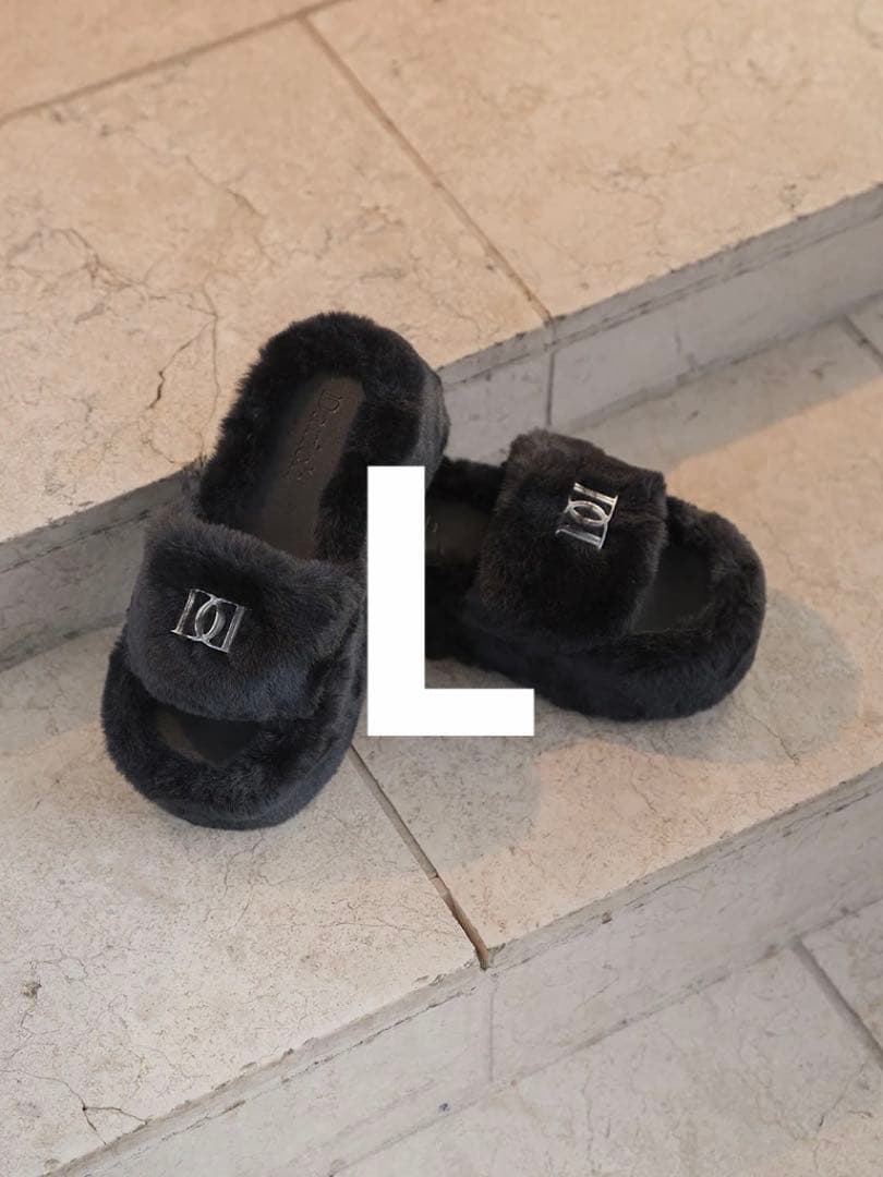 Darich ダーリッチ プラットフォームファーサンダル L BLK