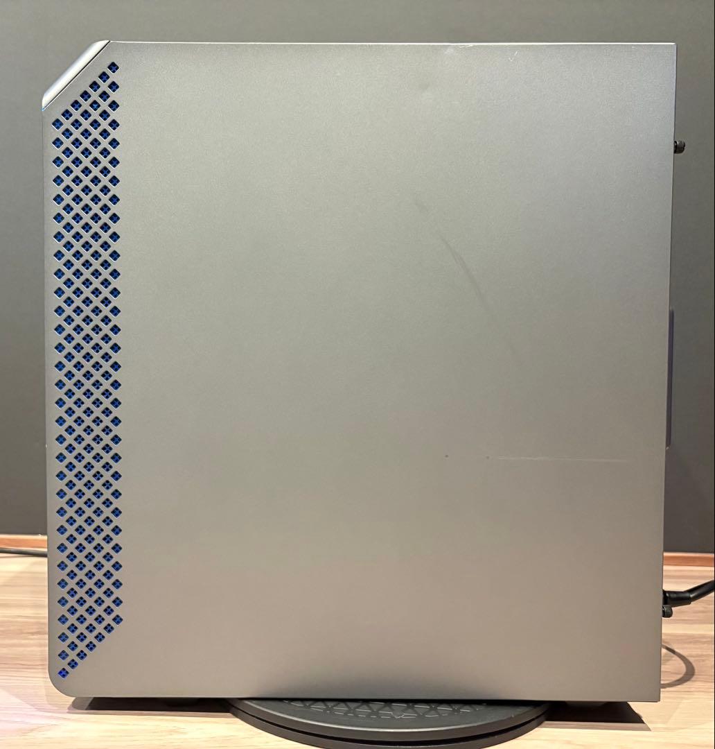 RTX4070ti　SSD2TB ゲーミングpc i7 13700F　ガレリア