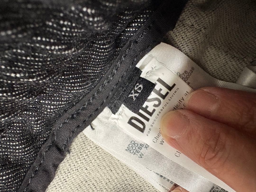 新品　DIESEL ディーゼル　ワイドデニム　ブラック　xs ユニセックス