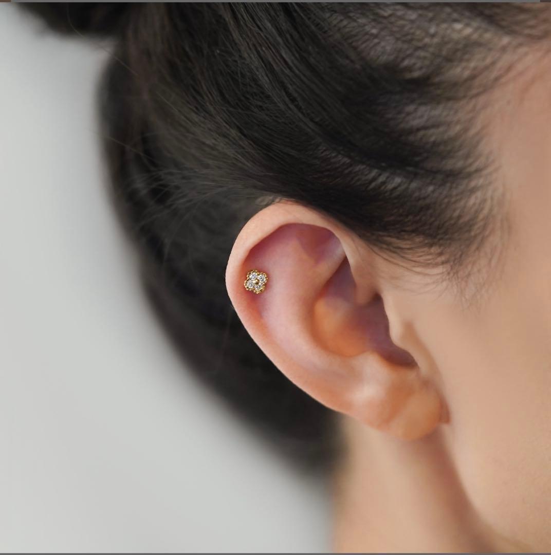 PICOLLET ピコレ＊K18/ダイヤモンド フラワー ボディピアス