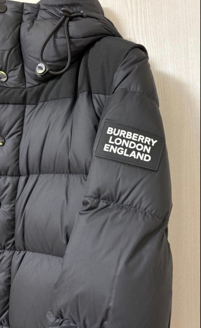 バーバリー LOCKWELL メンズダウンジャケット ブラック