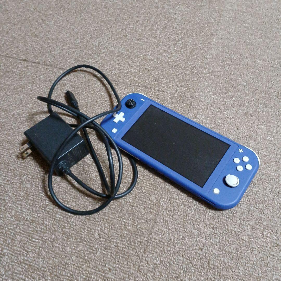 Nintendo Switch Lite 本体 ブルー　充電器セット。