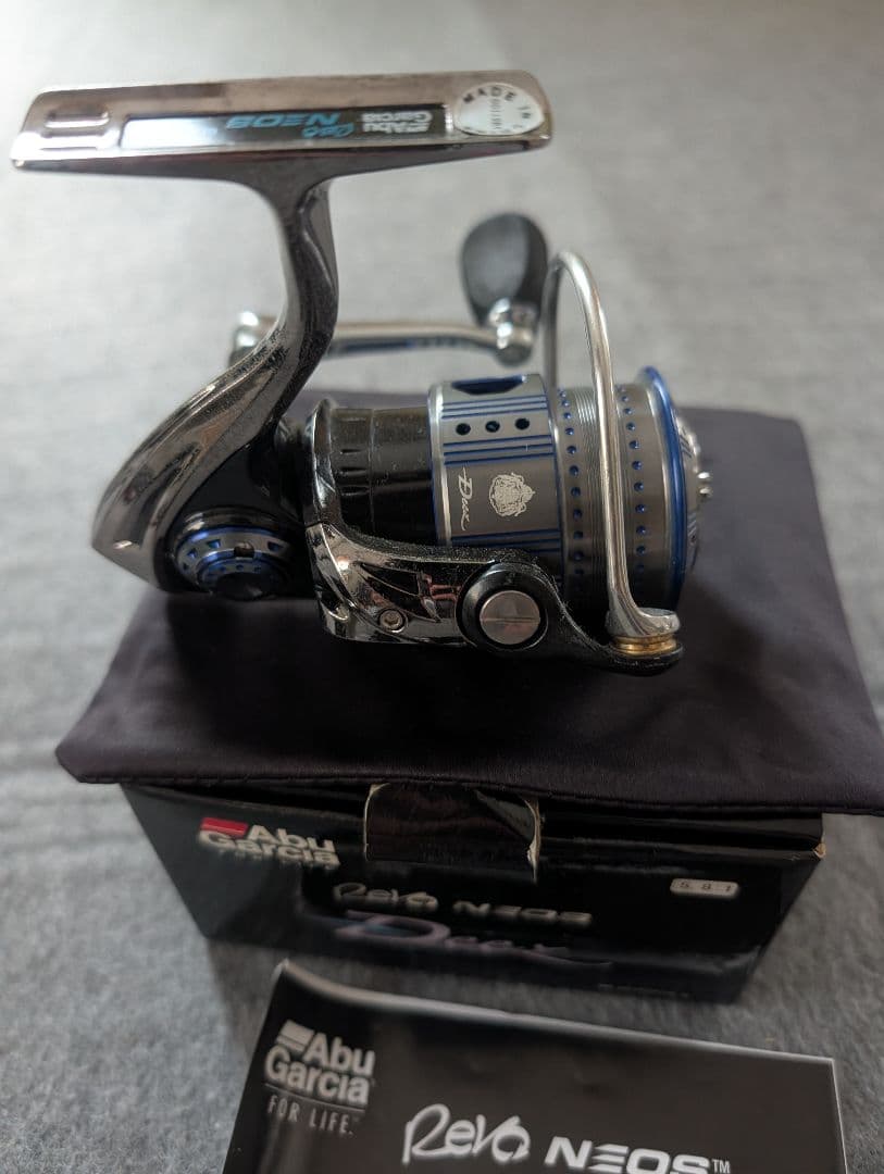 Abu Garcia Revo NEOS Deez スピニングリール