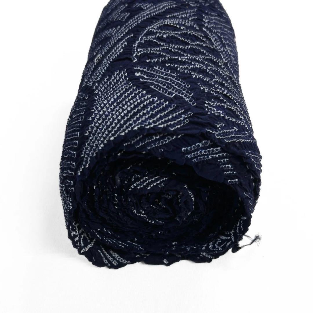 未使用　有松鳴海絞り　浴衣反物　紗綾形　伝統和模様　藍染　着物　043a d