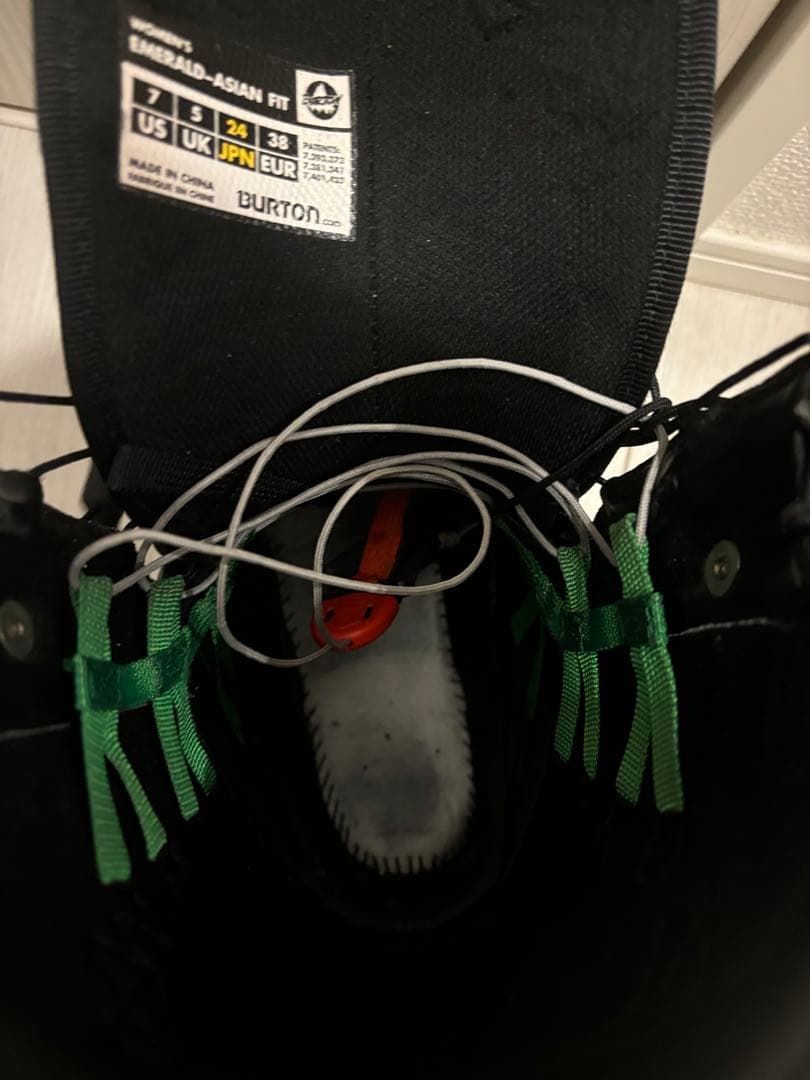 Burton Emerald-Asan Fit スノーボードブーツ　ブラック