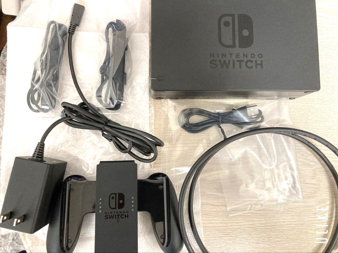 【注目の美品】任天堂Switch本体&スマブラSPセット【専用箱&周辺機器完備】