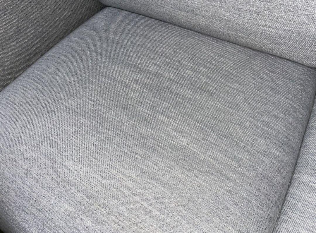 【ビオフェルミンさん専用】ニトリ　グレー 2人掛け　ソファ クッション付き