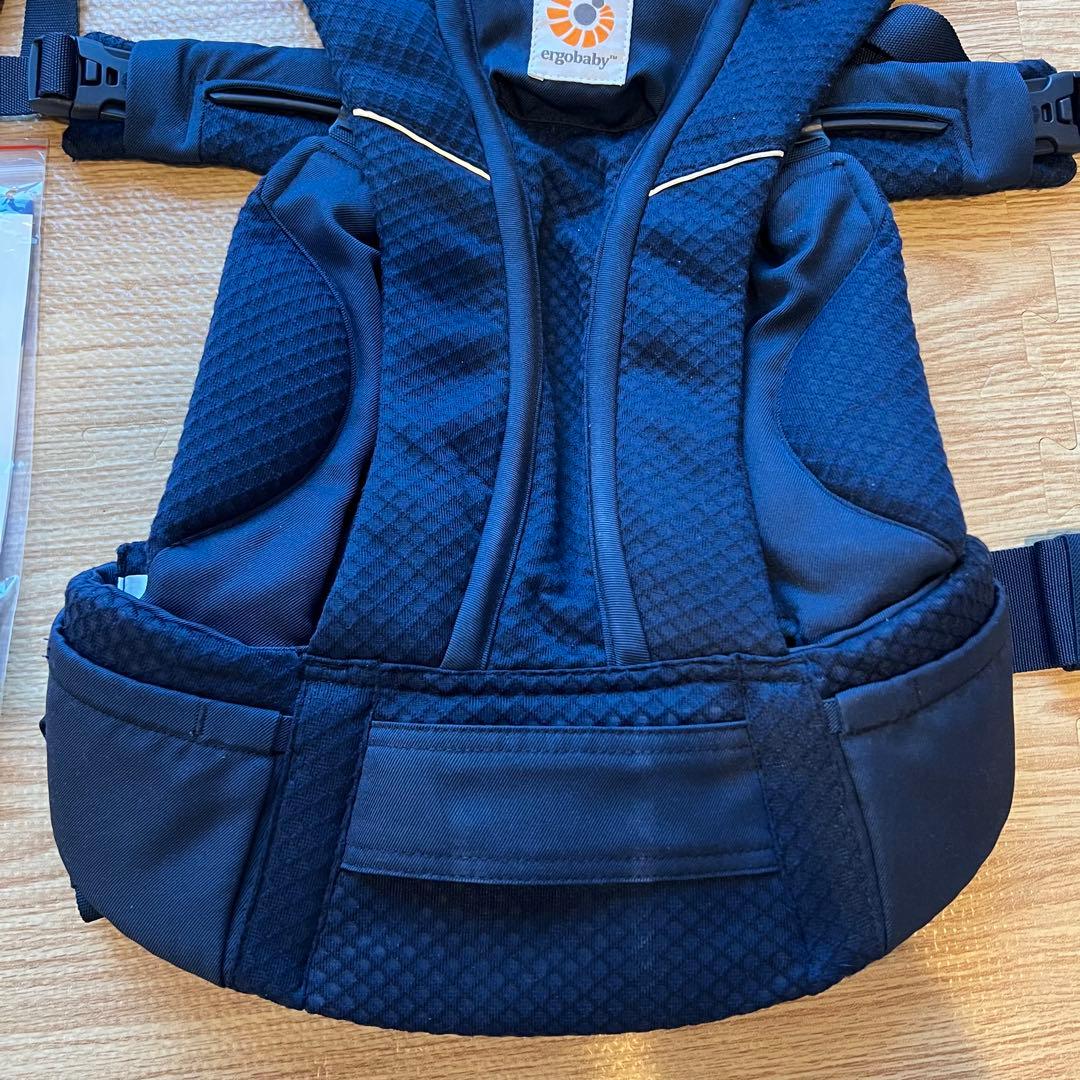 Ergobaby OMNI Breeze オムニ ブリーズ　抱っこ紐　ネイビー
