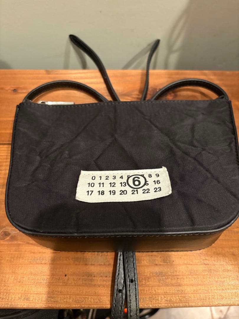 MM6 エムエム6 メゾン マルジェラ Numeric ショルダーバッグ ミニ