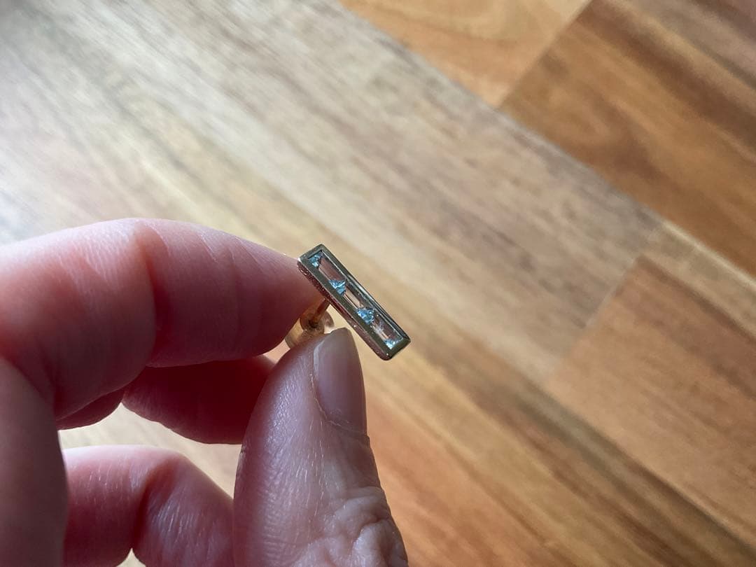 Hirotaka　アイスブルーベリルピアス　10K