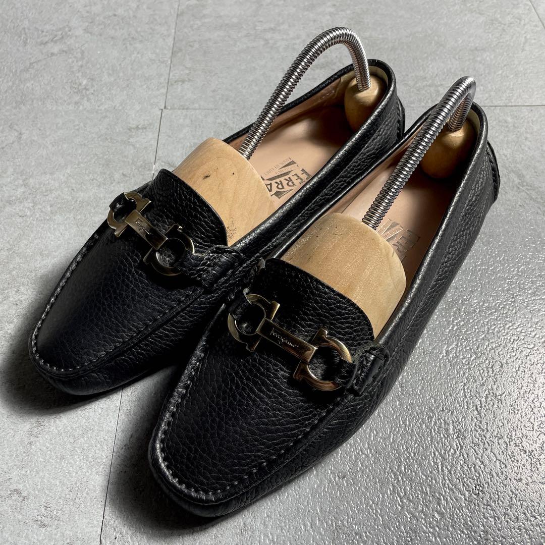 美品✨ フェラガモ ローファー ガンチーニ シボ革 シルバー金具 ブラック