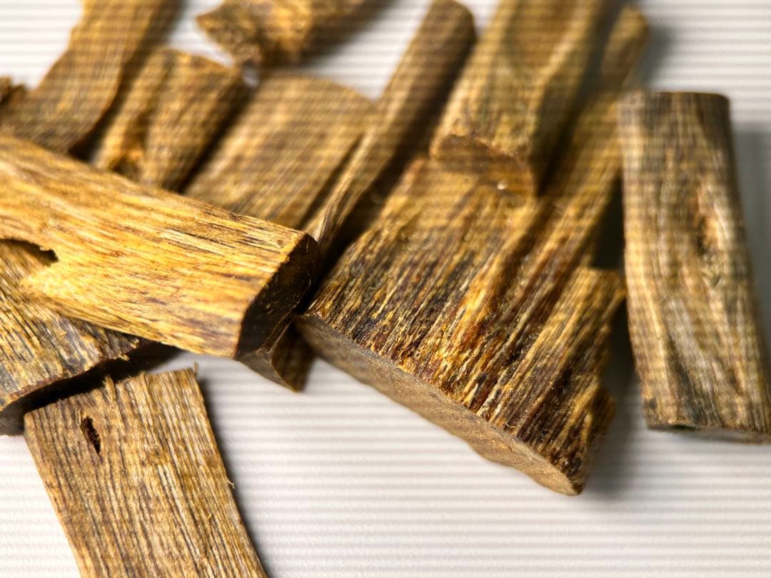 お香 天然沈香 六国五味聞香用 伽羅 香木 3-S-10.096