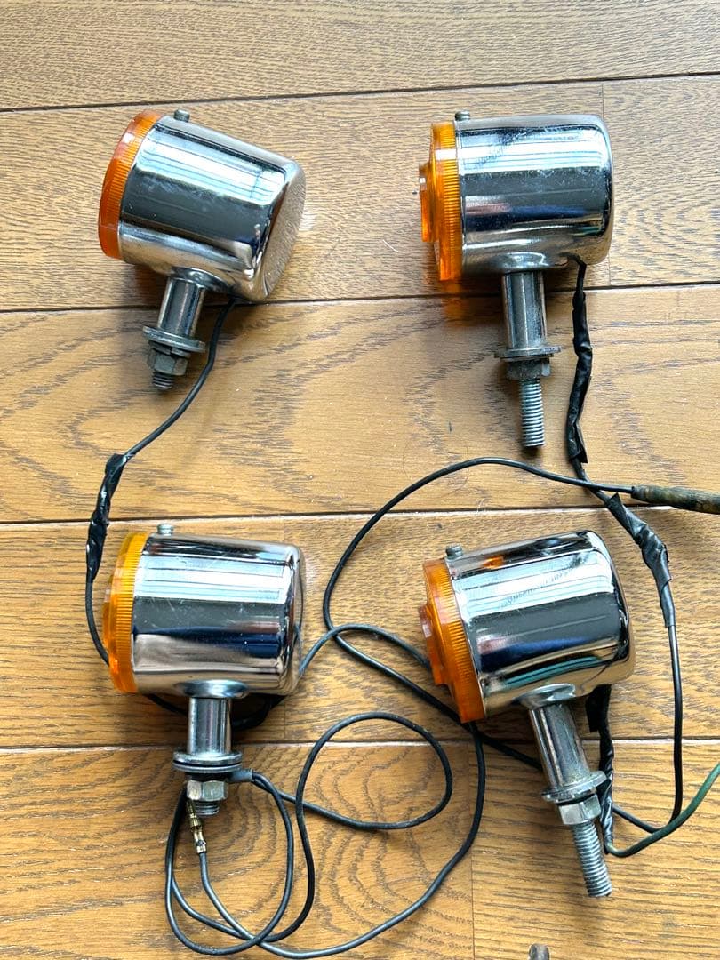 古いヤマハのウィンカー