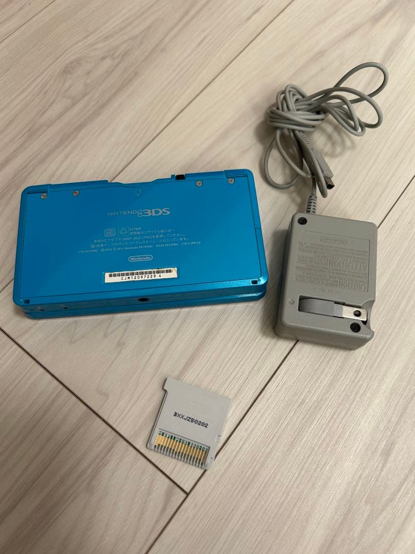 【値下げしました】Nintendo 3DS本体 モンスターハンターX(クロス)