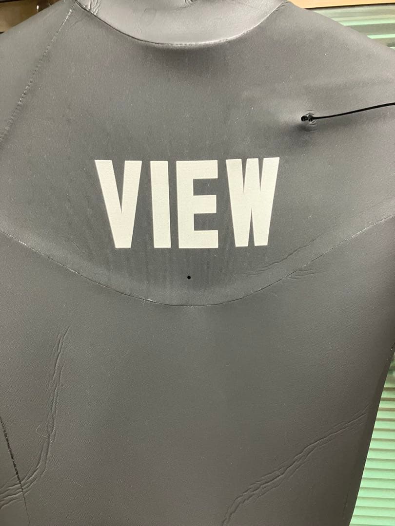 値下げ！激美品ＶＩＥＷ 4mmX3mm Ｌサイズ 起毛セミドライフルスーツ