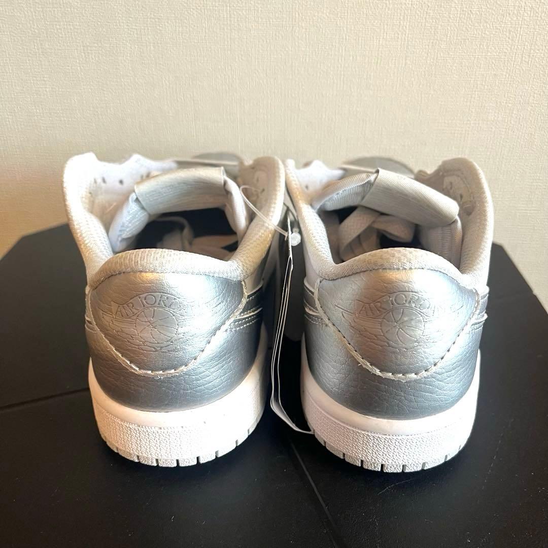 ［新品］NIKE AIR JORDAN 1 RETRO ジュニア 21cm