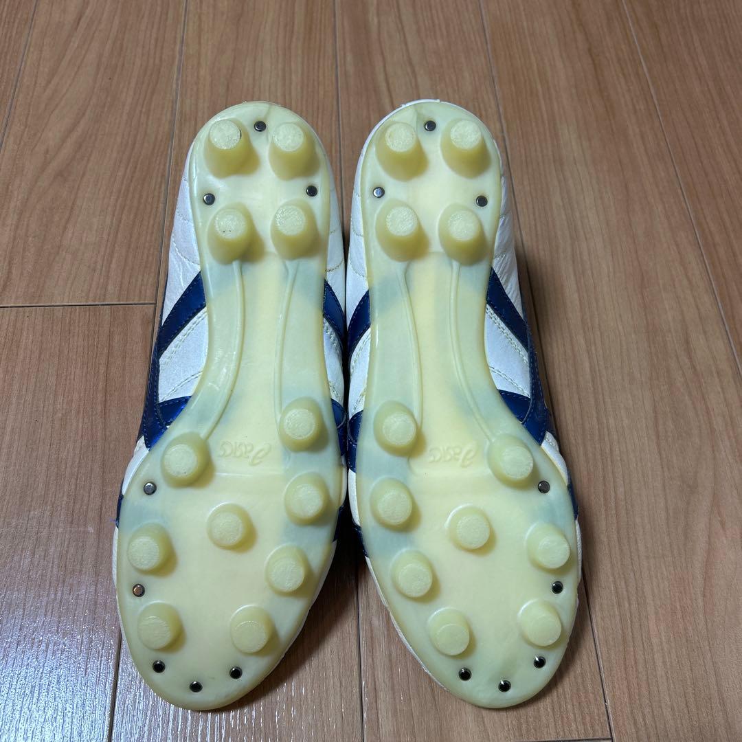 アシックスサッカースパイク　2010 24センチ