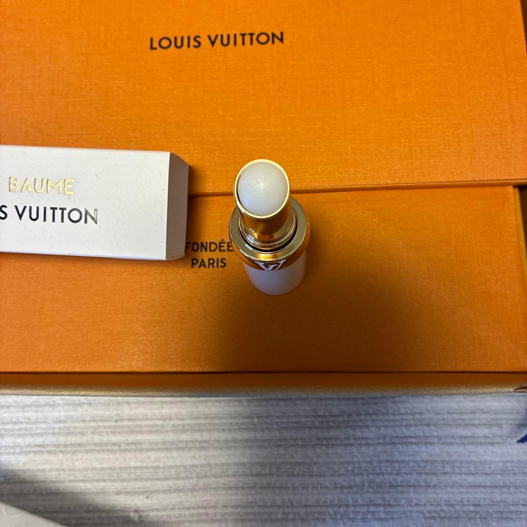 新製品 「ラ.ボーテ.ルイ.ヴィトン」　LVバームリップスティック
