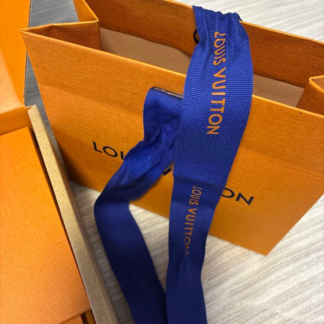 新製品 「ラ.ボーテ.ルイ.ヴィトン」　LVバームリップスティック