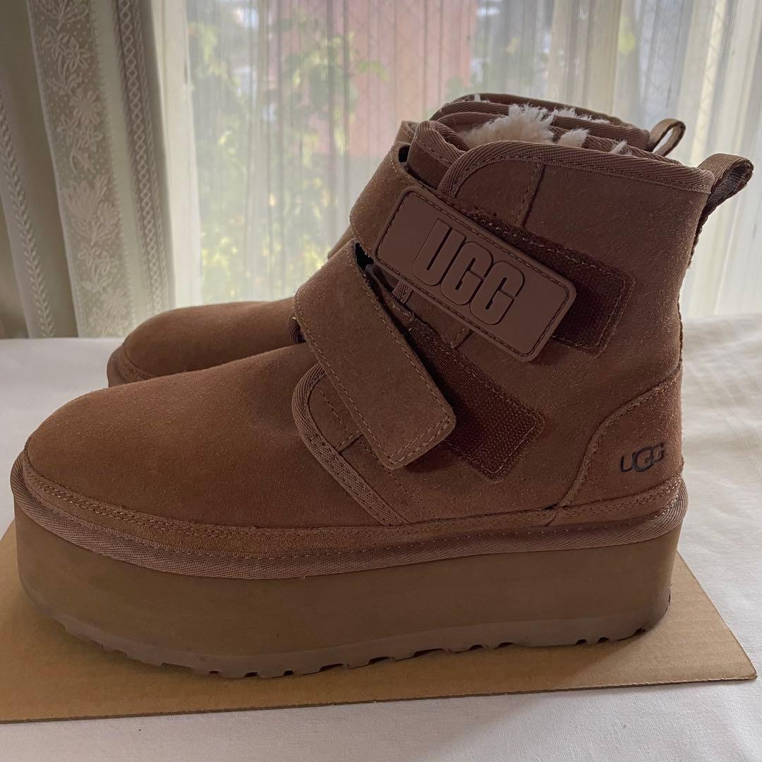 美品 UGG アグ　厚底ブーツ　アグ ニューメル プラットフォーム 8サイズ
