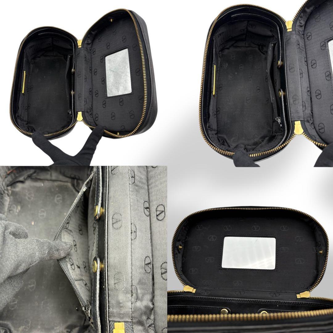 専用 ヴァレンティノガラヴァーニ バニティバッグ レザー ブラック チャーム