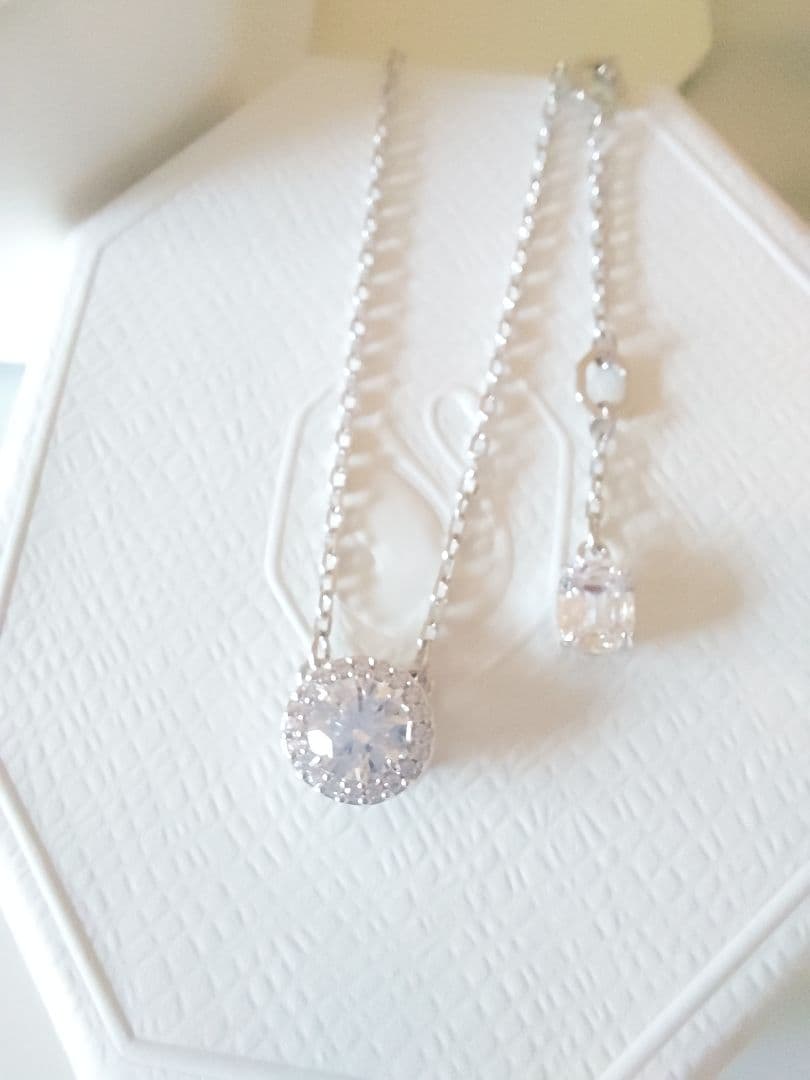 新品 SWAROVSKI Una Angelic ネックレス スワロフスキー