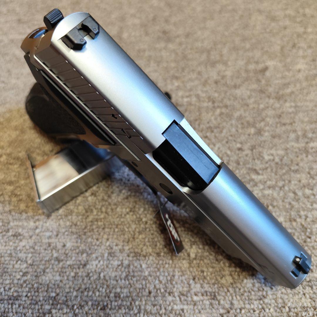 東京マルイ SIG SAUER P226 E2 ステンレスモデル