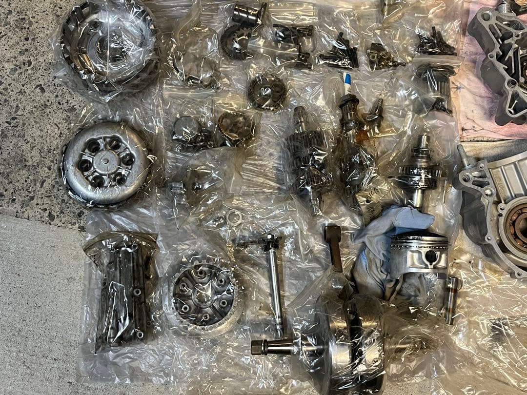 SR400 初期型エンジン　2h6 旧車　1978年