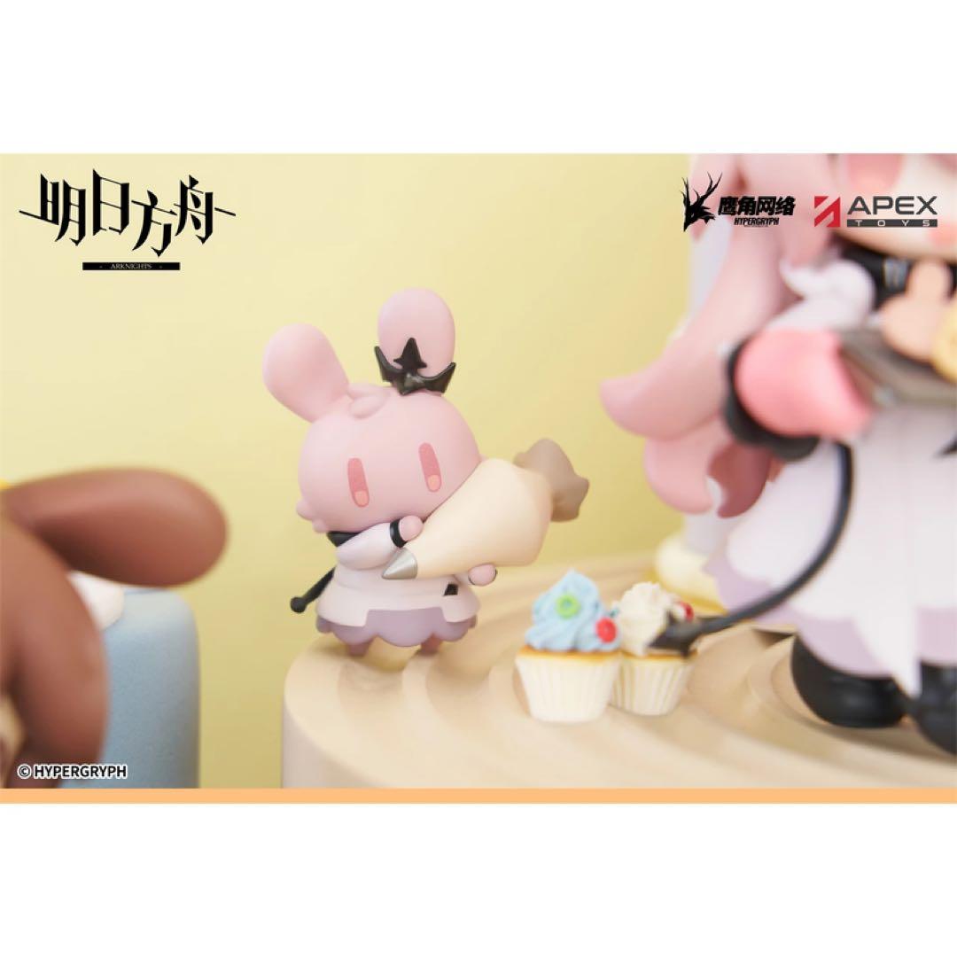 即発送　未開封　新品　アークナイツ　フィギュア　　アーミヤ　＆　テレジア