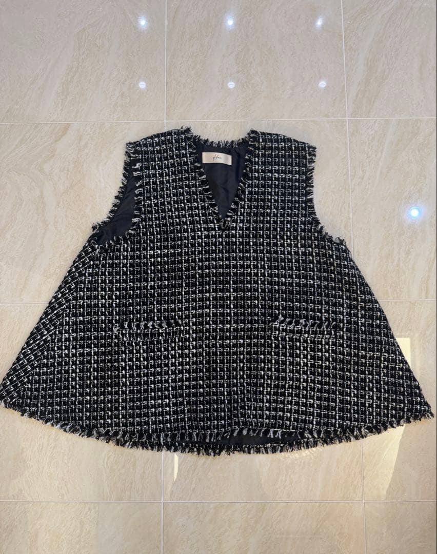 Heve ツイードベスト フリーサイズ 日本製 ブラック 上品