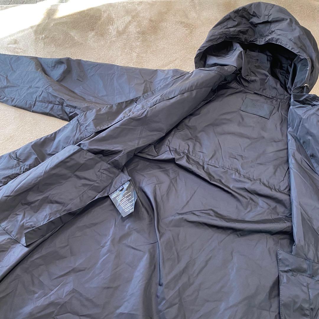 【美品】PRADA プラダ フーデッドナイロンジャケット ポケッタブル 収納可能