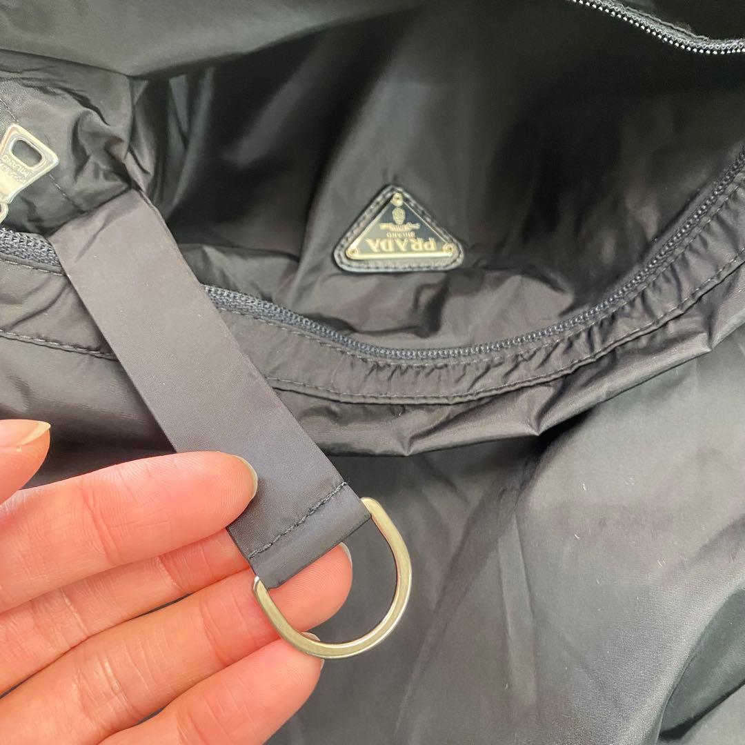 【美品】PRADA プラダ フーデッドナイロンジャケット ポケッタブル 収納可能